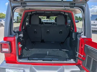Jeep Wrangler 2024 4x4 Sport 4dr SUV