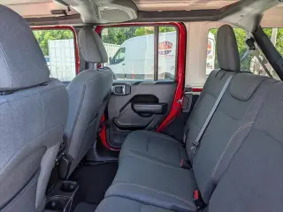 Jeep Wrangler 2024 4x4 Sport 4dr SUV