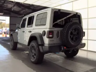 Jeep Wrangler 2023 4x4 Willys 4xe 4p SUV