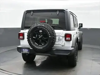 Jeep Wrangler Unlimited 2021 4x4 Willys 4p SUV