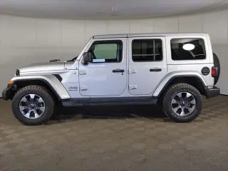 Jeep Wrangler 2023 4x4 Sahara 4p SUV