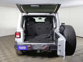 Jeep Wrangler 2023 4x4 Sahara 4p SUV
