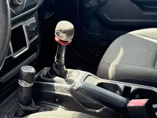 Jeep Wrangler 2018 4x4 Sport 2p SUV (versión de mitad de año)
