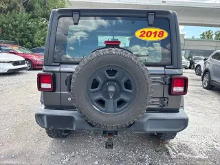 Jeep Wrangler 2018 4x4 Sport 2p SUV (versión de mitad de año)