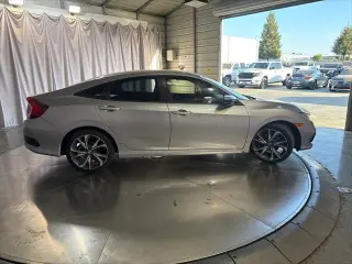 Honda Civic 2019 LX 4dr Sedan CVT
