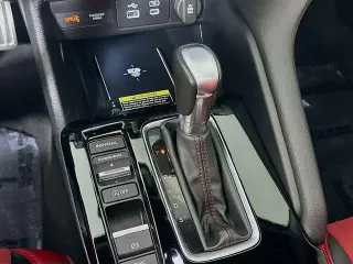 Acura Integra 2023 4dr Liftback CVT con Tecnología y Paquete A-SPEC