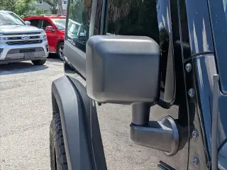 Jeep Wrangler 2017 4x4 Sport 2p SUV