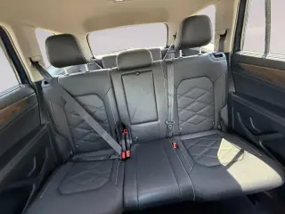 Volkswagen Atlas 2025 AWD SE 4Motion 4dr SUV con tecnología