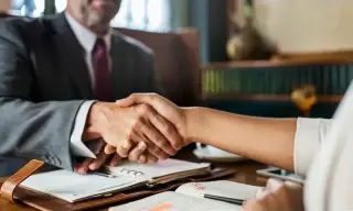 INMIGRACIÓN, DIVORCIOS Y TAXES