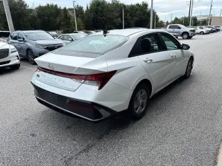 Hyundai ELANTRA 2025 SE 4dr Sedán