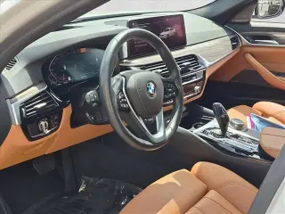 BMW 5 Series 2023 540i 4dr Sedán