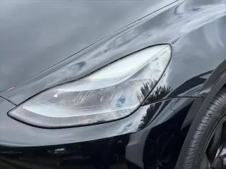 Tesla Model Y 2024 AWD 4dr Crossover