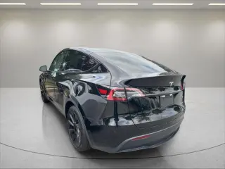 Tesla Model Y 2024 AWD 4dr Crossover