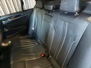 BMW Serie 5 2019 AWD M550i xDrive Sedán 4 puertas