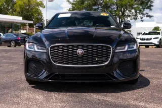 Jaguar XF 2023 AWD P300 R-Dynamic SE 4dr Sedán