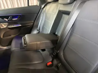 Mercedes-Benz GLC 2023 AWD GLC 300 4MATIC 4dr SUV