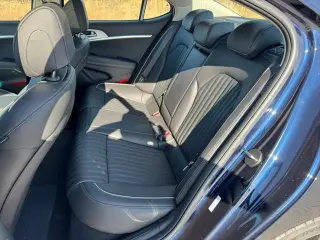 Genesis G70 2026 2.5T Prestige 4dr Sedán