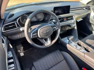 Genesis G70 2026 2.5T Prestige 4dr Sedán