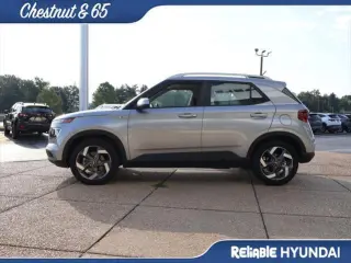 Hyundai VENUE 2025 SEL 4dr Crossover
