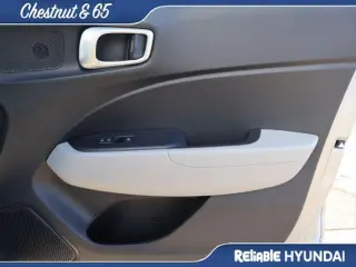 Hyundai VENUE 2025 SEL 4dr Crossover
