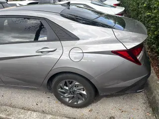 Hundai Elantra 2024 SEL 4dr Sedan