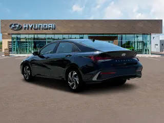 Hyundai ELANTRA 2025 SEL Sport Sedán de 4 puertas