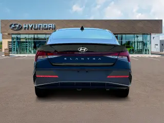 Hyundai ELANTRA 2025 SEL Sport Sedán de 4 puertas