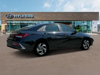 Hyundai ELANTRA 2025 SEL Sport Sedán de 4 puertas