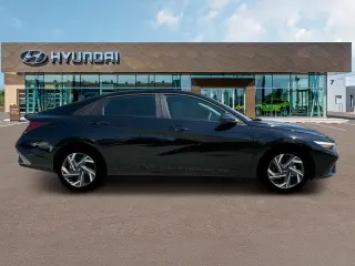 Hyundai ELANTRA 2025 SEL Sport Sedán de 4 puertas