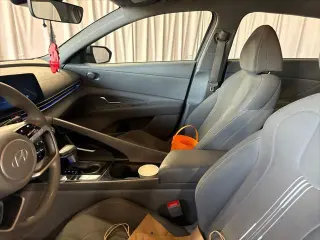 Hyundai ELANTRA Híbrido 2024 Azul Sedán 4 puertas