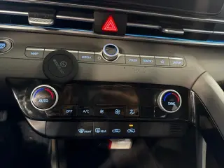 Hyundai ELANTRA Híbrido 2024 Azul Sedán 4 puertas