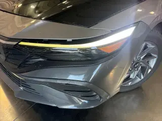 Hyundai ELANTRA Híbrido 2024 Azul Sedán 4 puertas