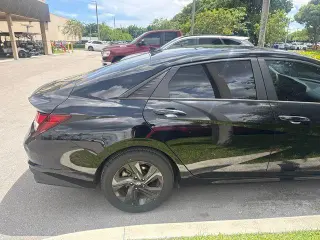 Hyundai ELANTRA 2021 SEL Sedán de 4 puertas