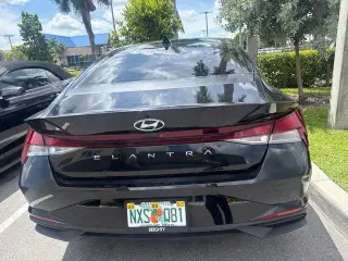 Hyundai ELANTRA 2021 SEL Sedán de 4 puertas
