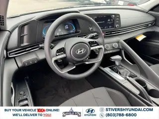 Hyundai ELANTRA 2026 SE Sedán de 4 puertas