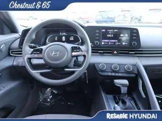 Hyundai ELANTRA 2024 SE Sedán de 4 puertas