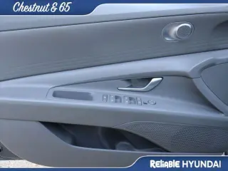 Hyundai ELANTRA 2024 SE Sedán de 4 puertas