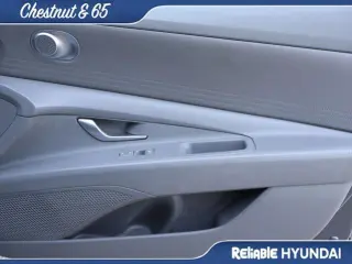 Hyundai ELANTRA 2024 SE Sedán de 4 puertas