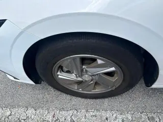 Hyundai ELANTRA 2025 SE Sedán de 4 puertas