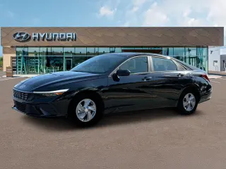 Hyundai ELANTRA 2024 SE Sedán de 4 puertas
