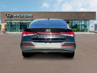 Hyundai ELANTRA 2024 SE Sedán de 4 puertas