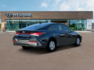 Hyundai ELANTRA 2024 SE Sedán de 4 puertas