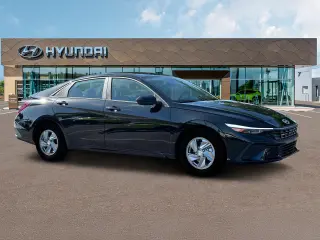Hyundai ELANTRA 2024 SE Sedán de 4 puertas