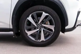 Lexus NX 300 2020 AWD Crossover de 4 puertas
