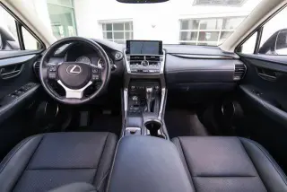 Lexus NX 300 2020 AWD Crossover de 4 puertas