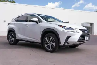 Lexus NX 300 2020 AWD Crossover de 4 puertas