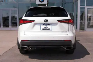 Lexus NX 300 2020 AWD Crossover de 4 puertas