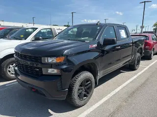 Chevrolet Silverado 1500 2019 4x4 Custom Trail Boss cabina doble de 4 puertas y caja corta de 5.8 pies