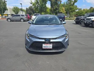 Toyota Corolla Híbrido 2021 LE Sedán de 4 puertas