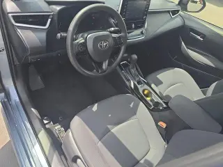 Toyota Corolla Híbrido 2021 LE Sedán de 4 puertas